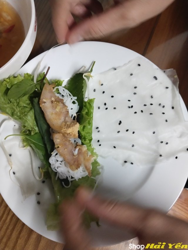 bánh tráng gỏi cuốn mè ngon 9
